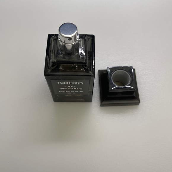 Discontinued Tom Ford Oud Minerale 50ml EDP Spray fragrance perfume - Picture 8 of 8